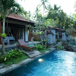  Villa Segening